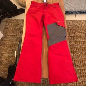 Oakley bravo insulated cargo snowboard pant
